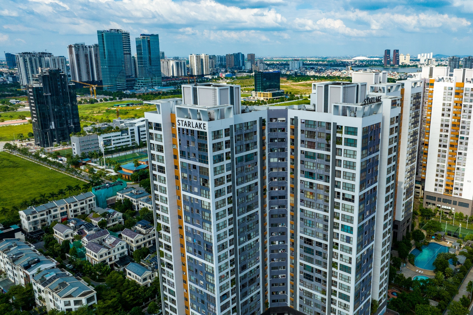 Nói không nhà trong ngõ, vợ chồng trẻ cầm 6 tỷ quyết định bất ngờ