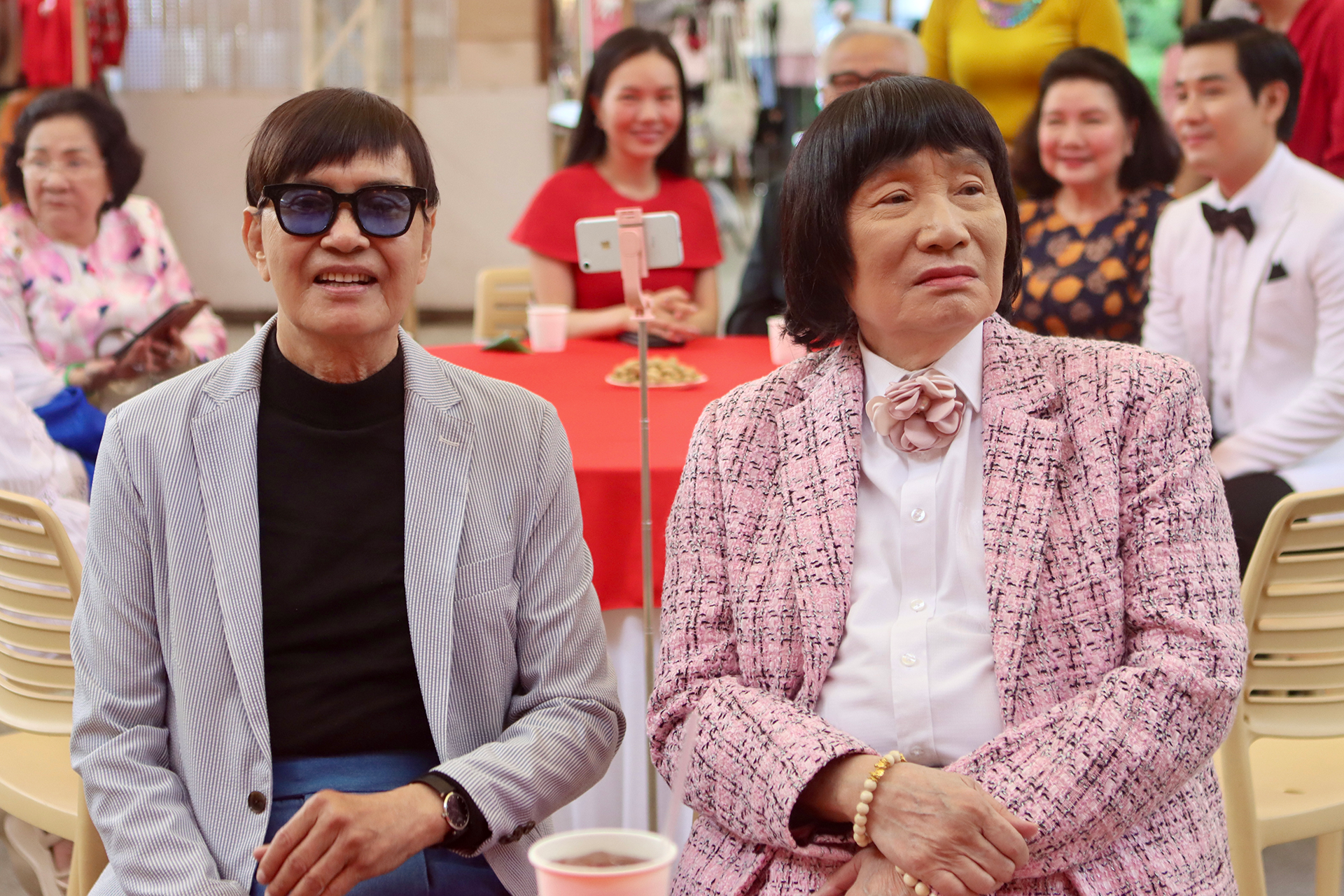 NSND Thanh Điền 81 tuổi suýt mù, xúc động vì câu nói của 'ông hoàng cải lương' Minh Vương