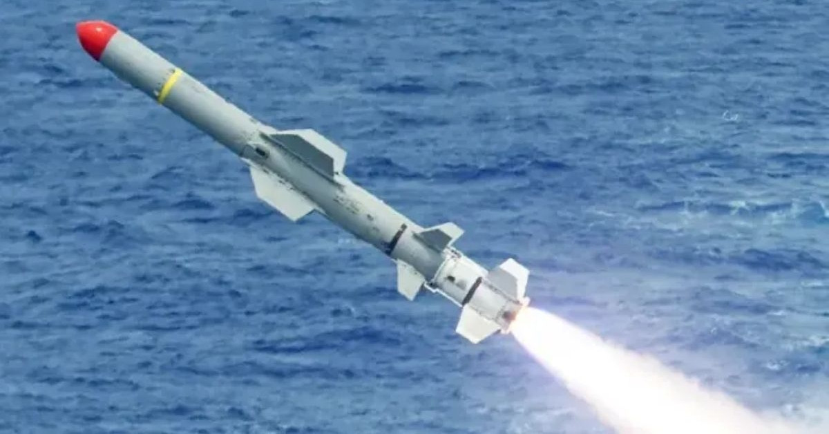 Tên lửa Harpoon tầm bắn 248km, công nghệ vượt thời gian, "thống lĩnh đại dương"