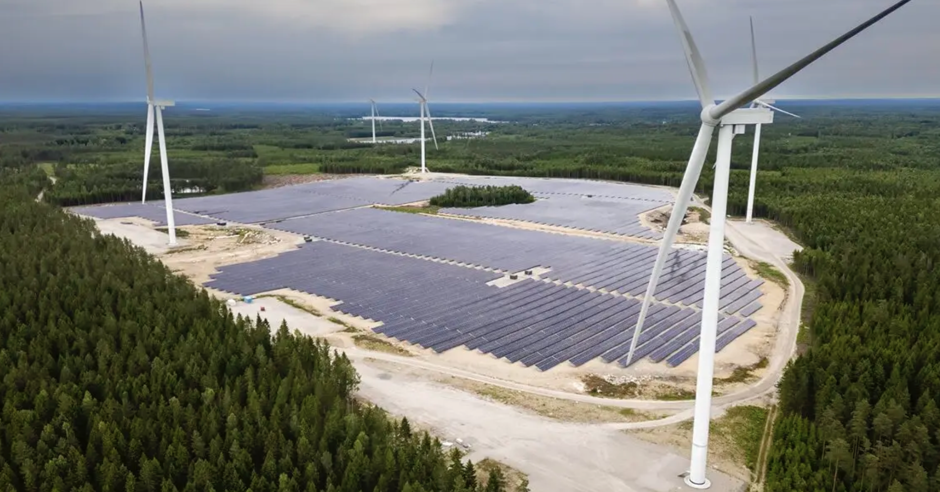 Tiết lộ lý do bất ngờ khi cho điện mặt trời ‘sống chung một nhà’ với điện gió