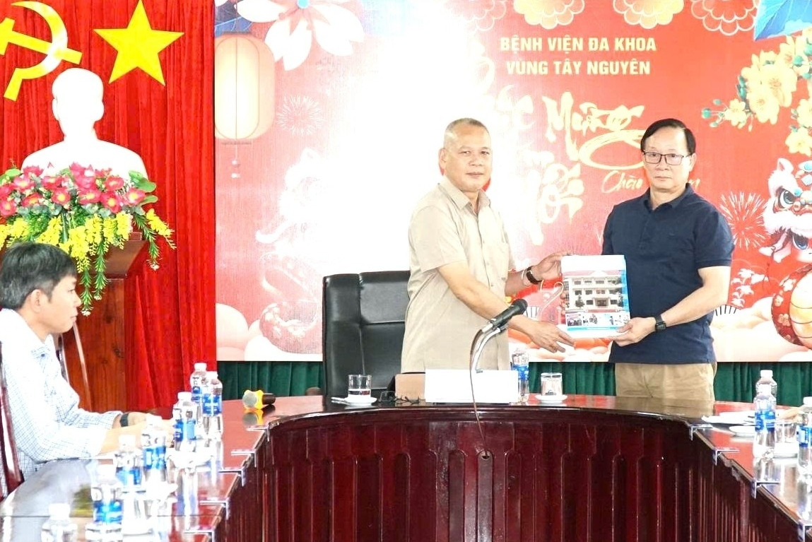 Vụ 255 người vẫn được tán sỏi dù máy hỏng: Bệnh viện có người điều hành mới