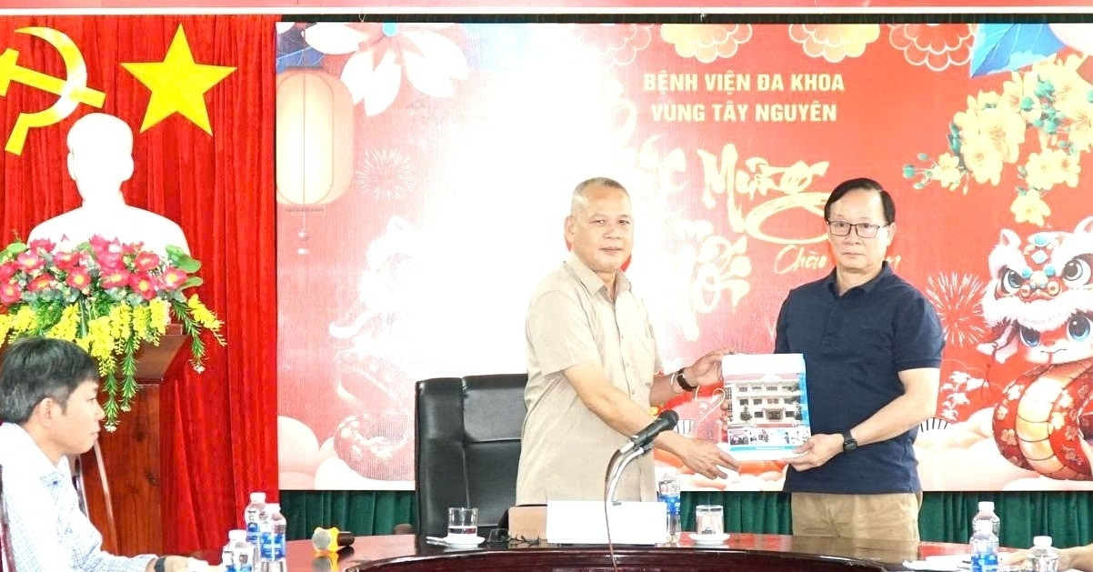 Vụ 255 người vẫn được tán sỏi dù máy hỏng: Bệnh viện có người điều hành mới