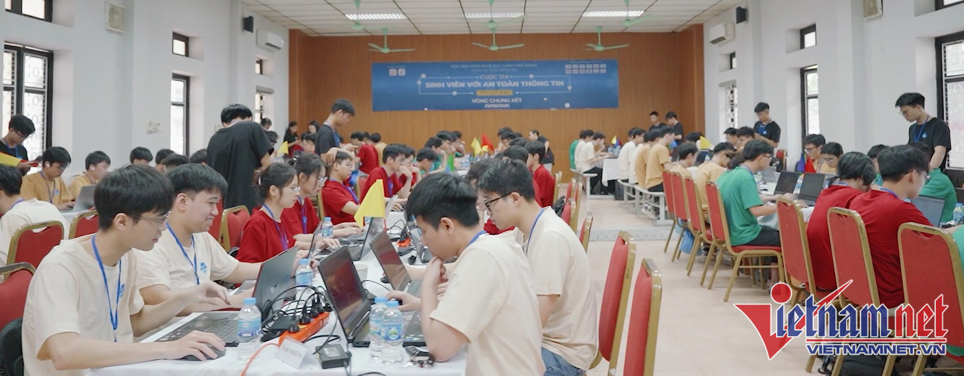 W-chung ket PTIT CTF 2025 1.jpg