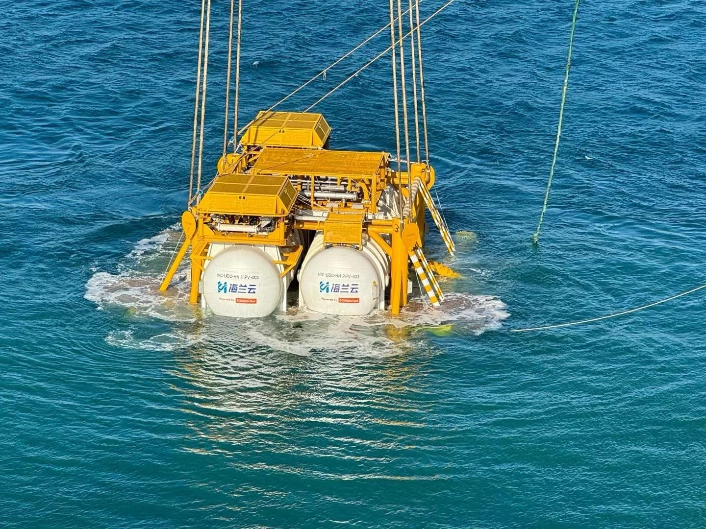 Lý do Trung Quốc thử nghiệm trung tâm dữ liệu dưới biển