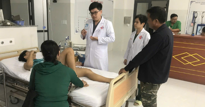 Học sinh lớp 10 thủng dạ dày vì bỏ qua 1 lời khuyên