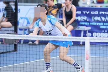 Người phụ nữ phải cấp cứu sau cú đỡ bóng pickleball