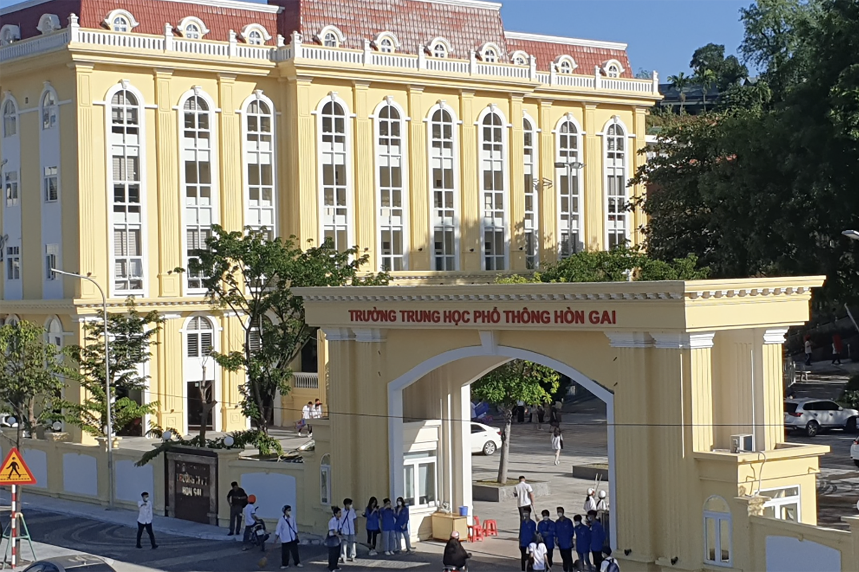 Quảng Ninh lên phương án cho học sinh nghỉ học vì ảnh hưởng bão số 11