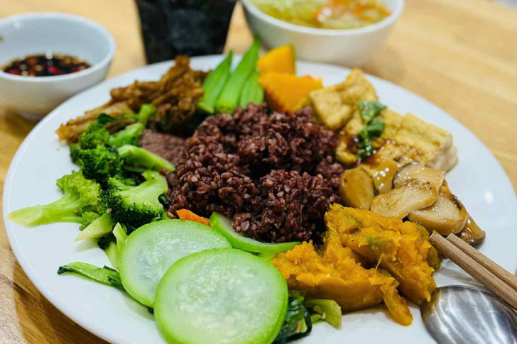 7 nguyên tắc ăn uống cho người bệnh đái tháo đường, không cần cắt tinh bột