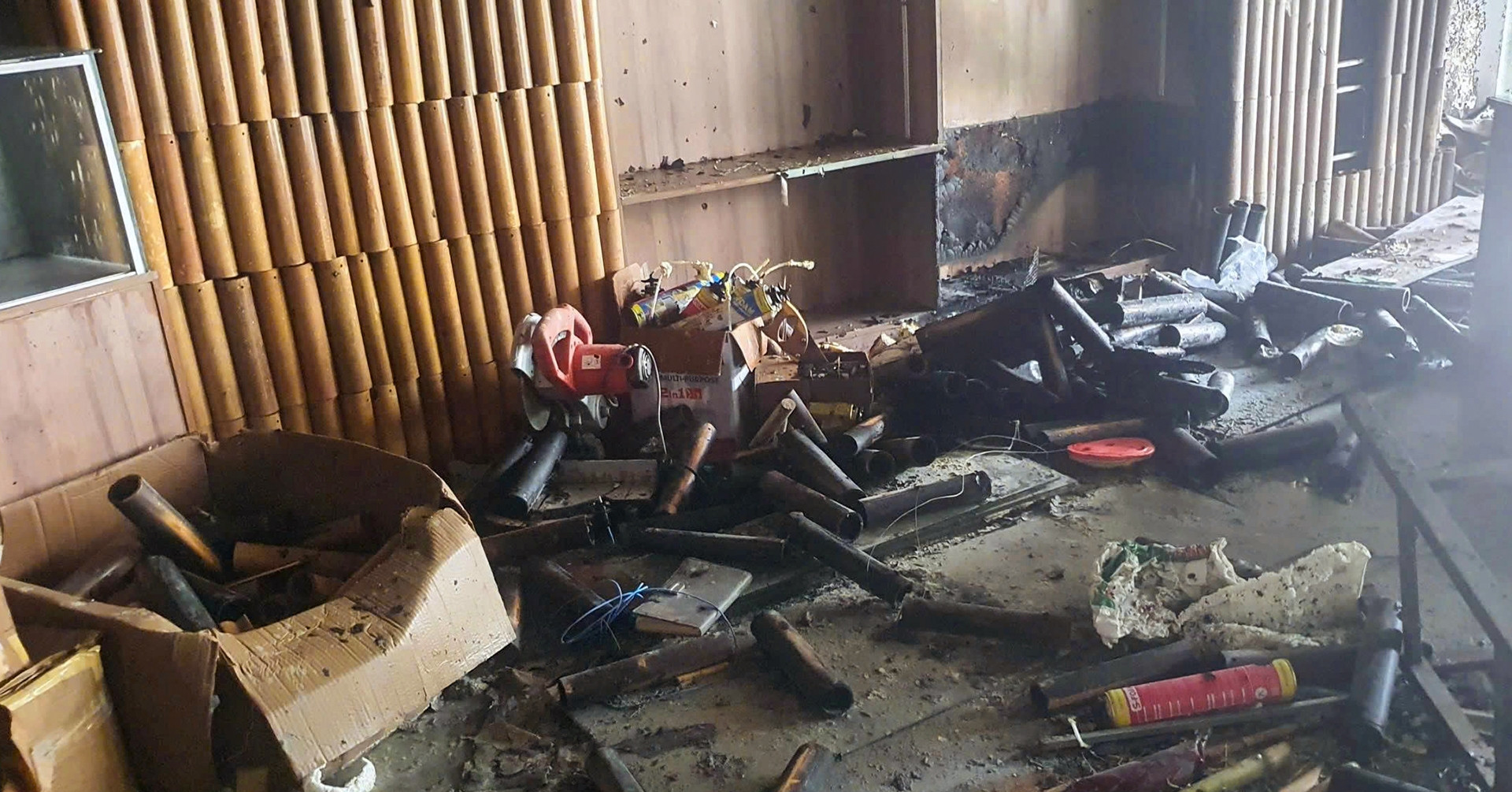 Cháy cửa hàng yến sào ở Nha Trang