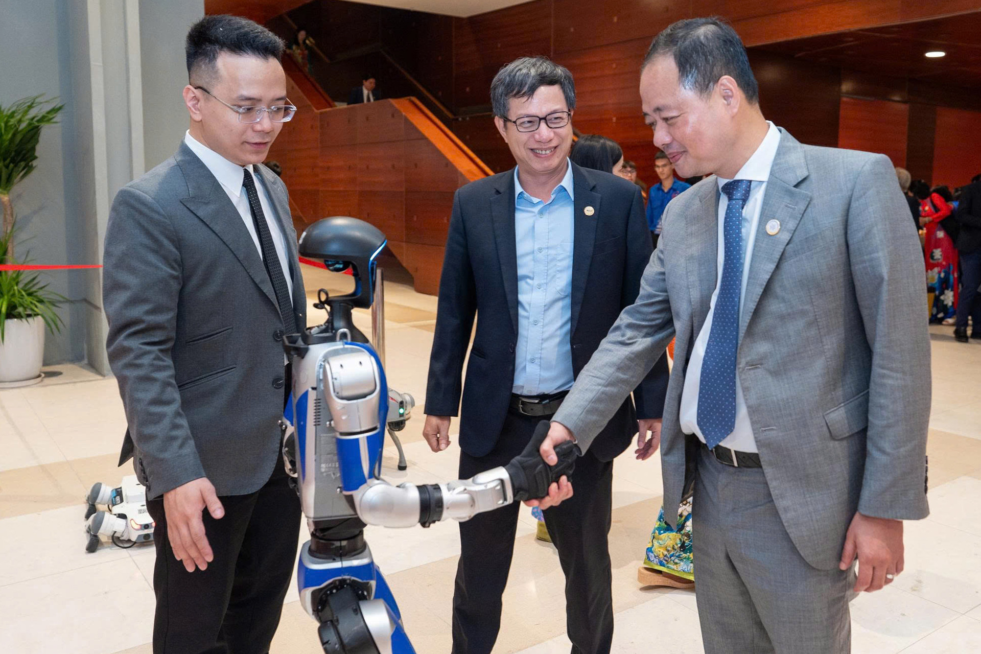 doanh nghiep thong minh cung AI.jpg