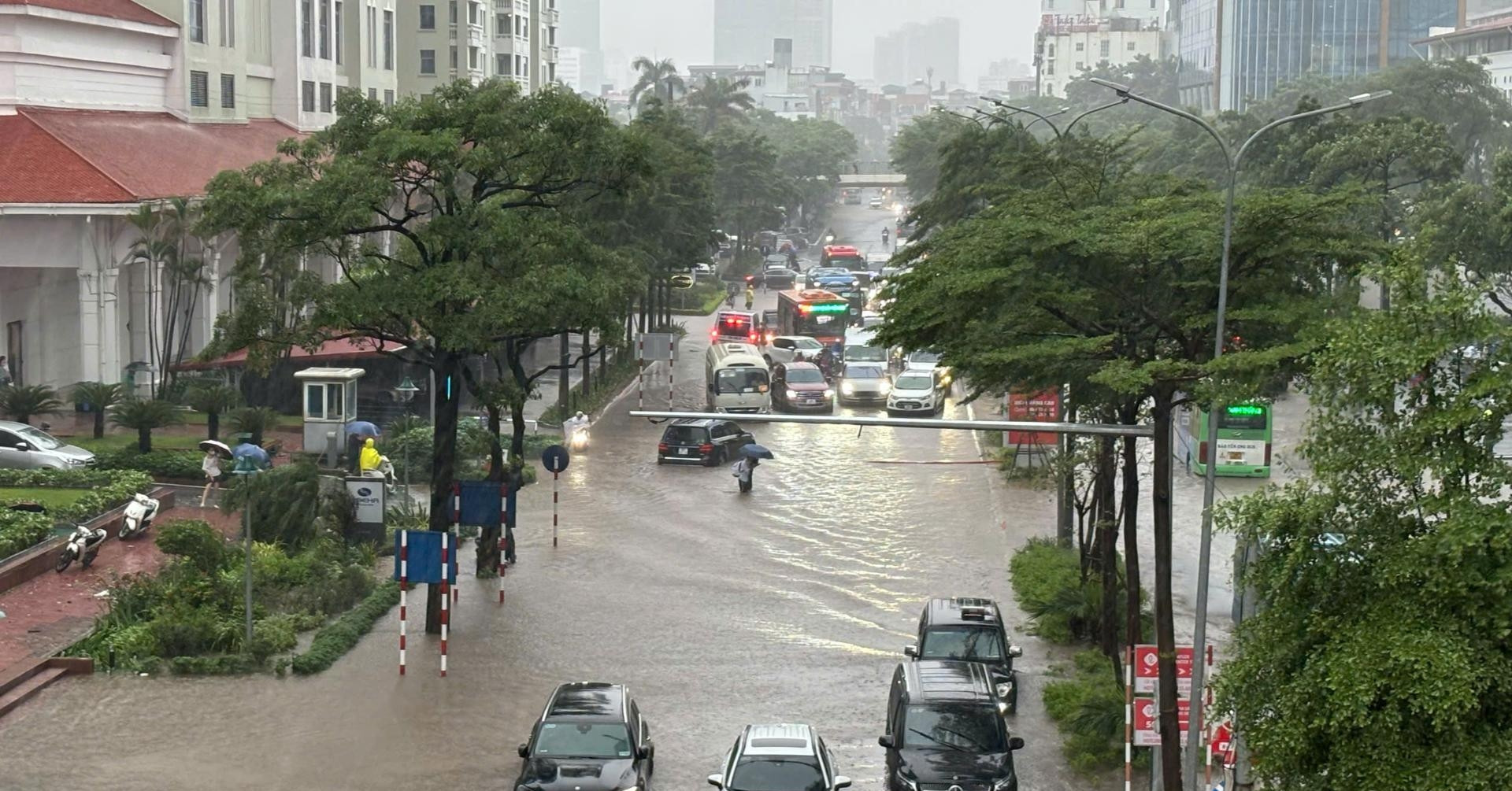 Dự báo khí tượng thủy văn mang tính cảnh báo, không thể chi tiết đến từng bộ, ngành