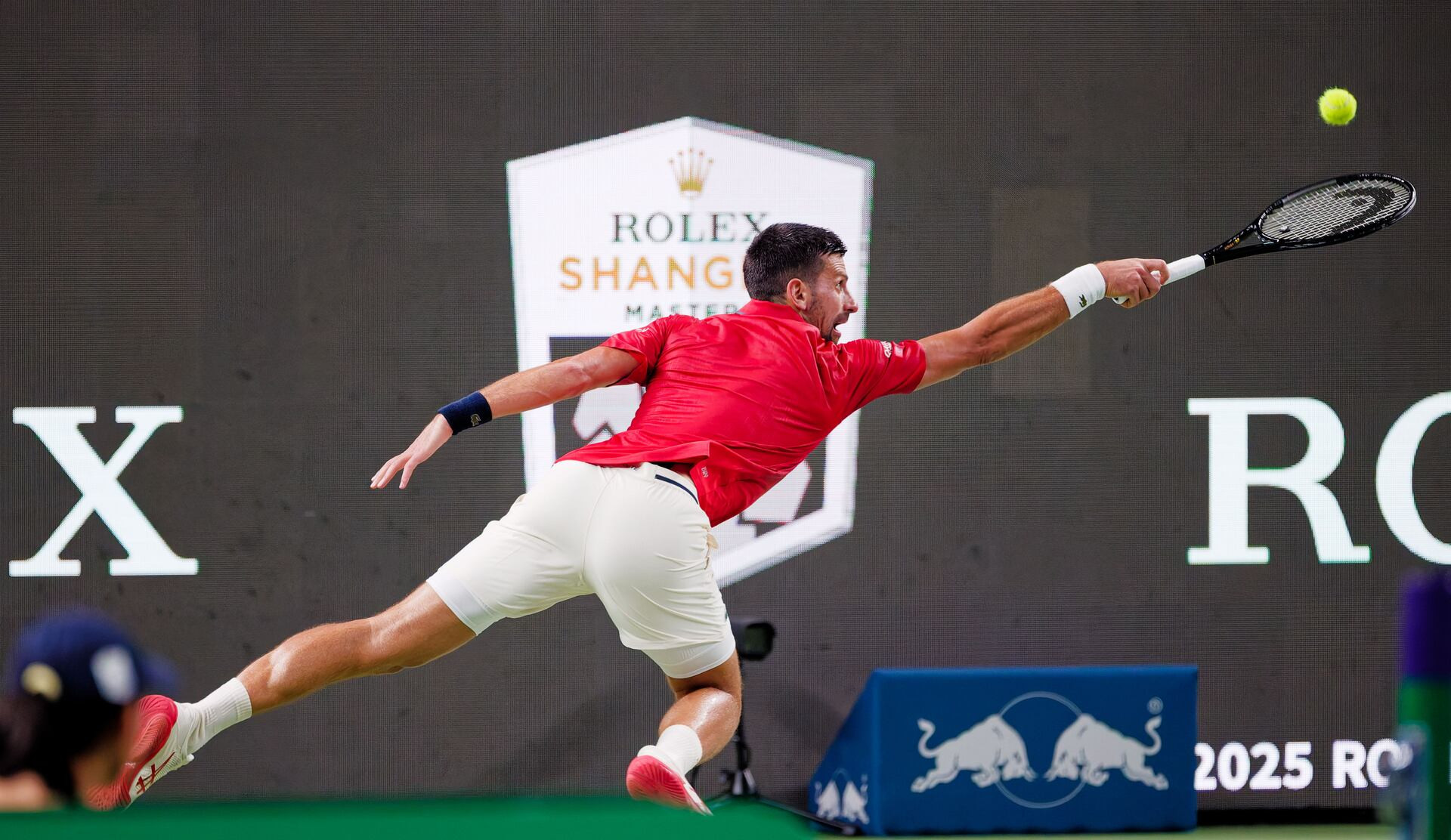 EFE - Djokovic Thuong Hai.jpg