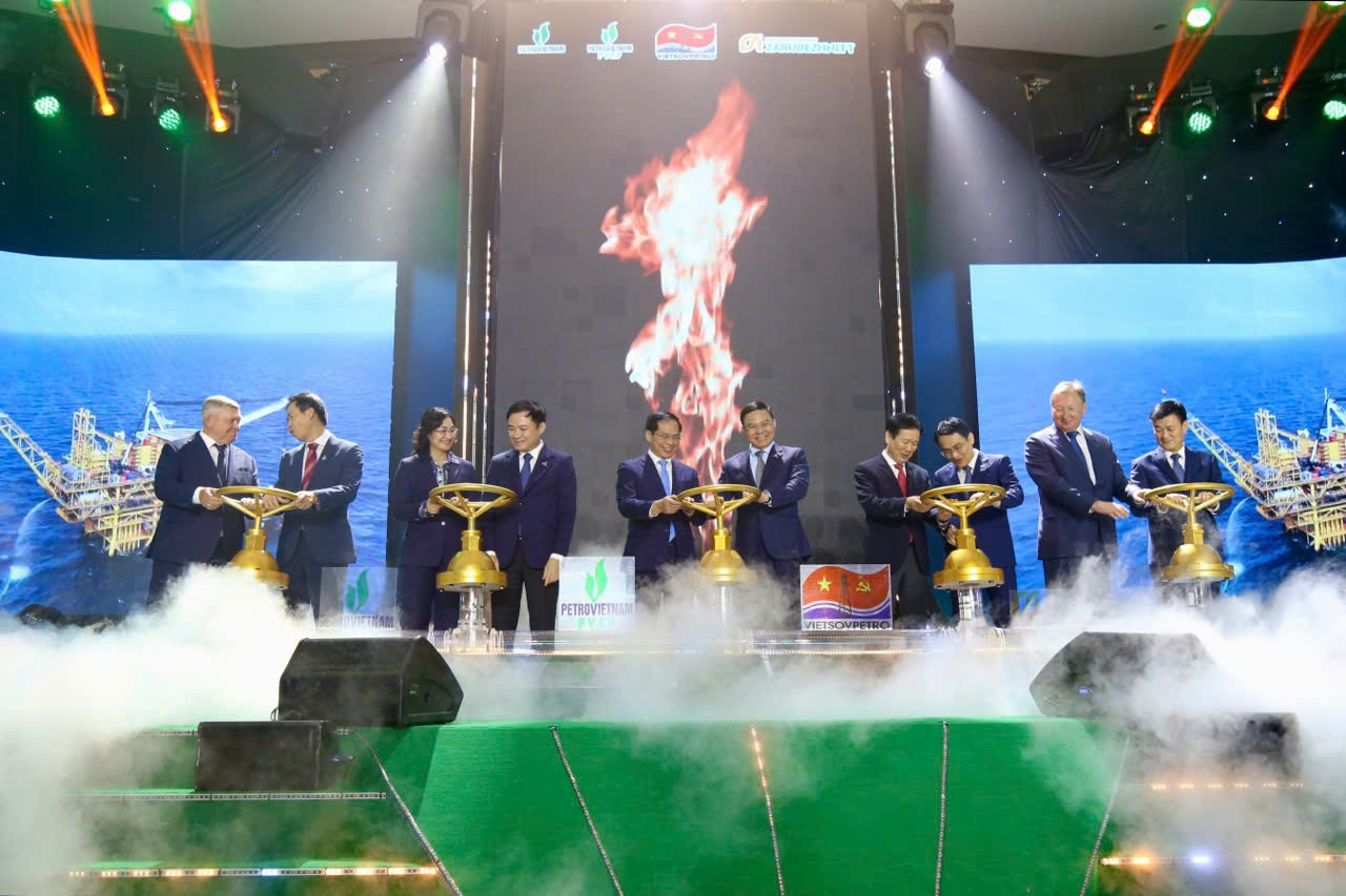 Lý do giúp Petrovietnam tăng trưởng 2 con số 9 tháng đầu năm