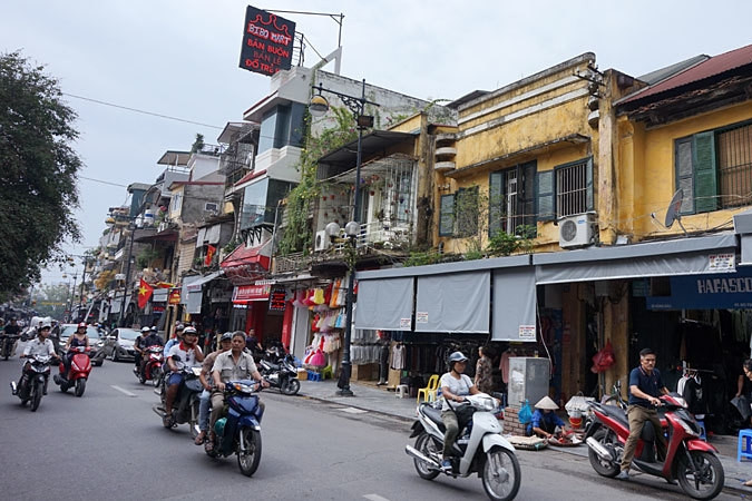 Giá nhà phố cổ Hà Nội lập kỷ lục mới, chạm 2 tỷ đồng/m2