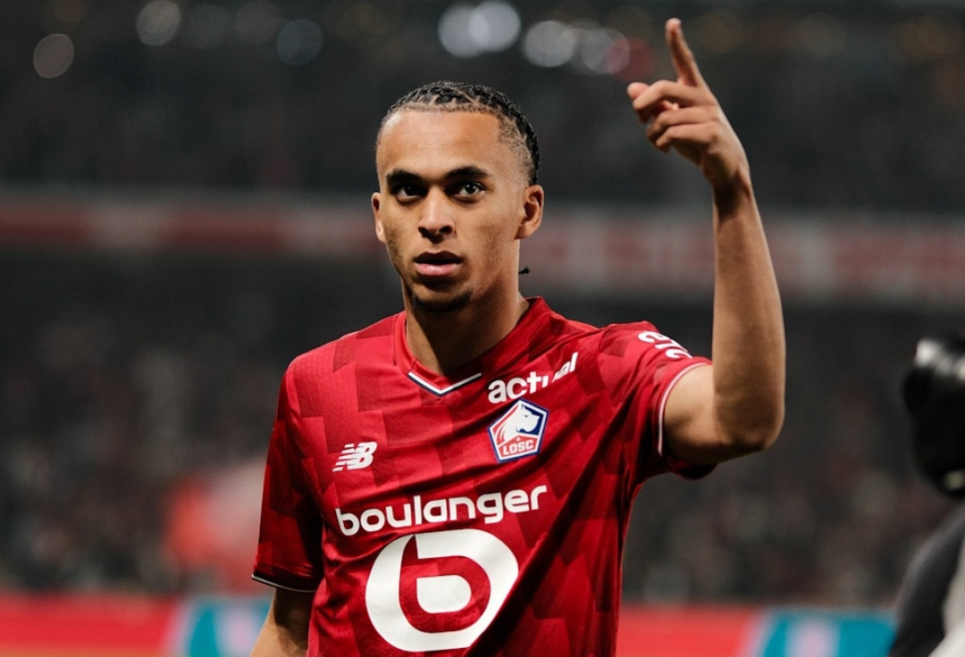 Em trai Mbappe buộc PSG phải chia điểm