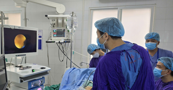 Người phụ nữ quên thiết bị y tế suốt 15 năm trong người