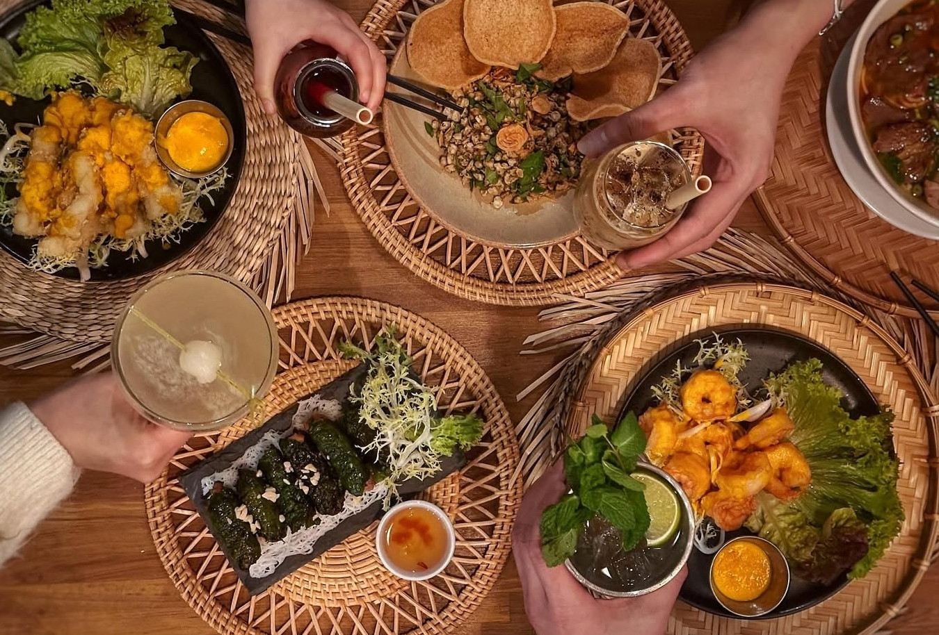 Quán ăn Việt ở Anh có đặc sản gì mà được khen 'đáng giá từng đồng'?