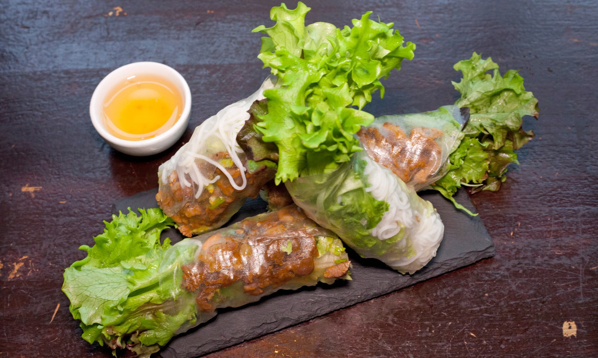 quan viet o anh2.jpg