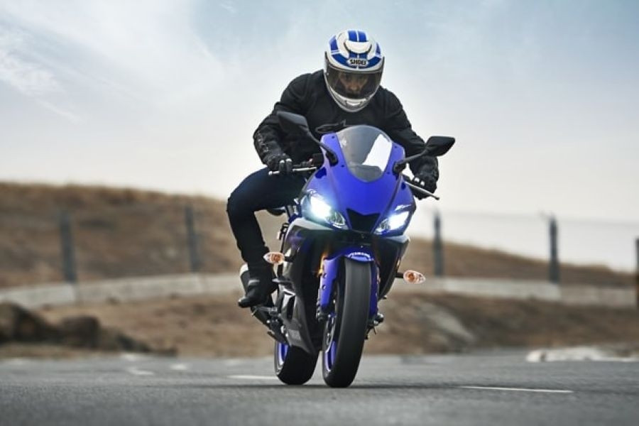 Tập chơi xe phân khối lớn, chọn xe máy 250cc có phù hợp?