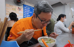 thumb phở gà nguyệt.gif