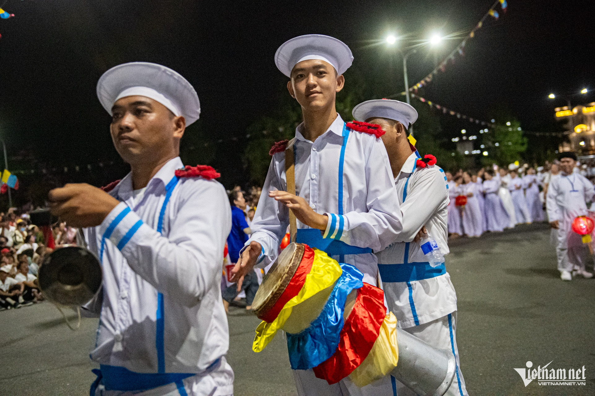 W-đạo cao đài 3.jpg