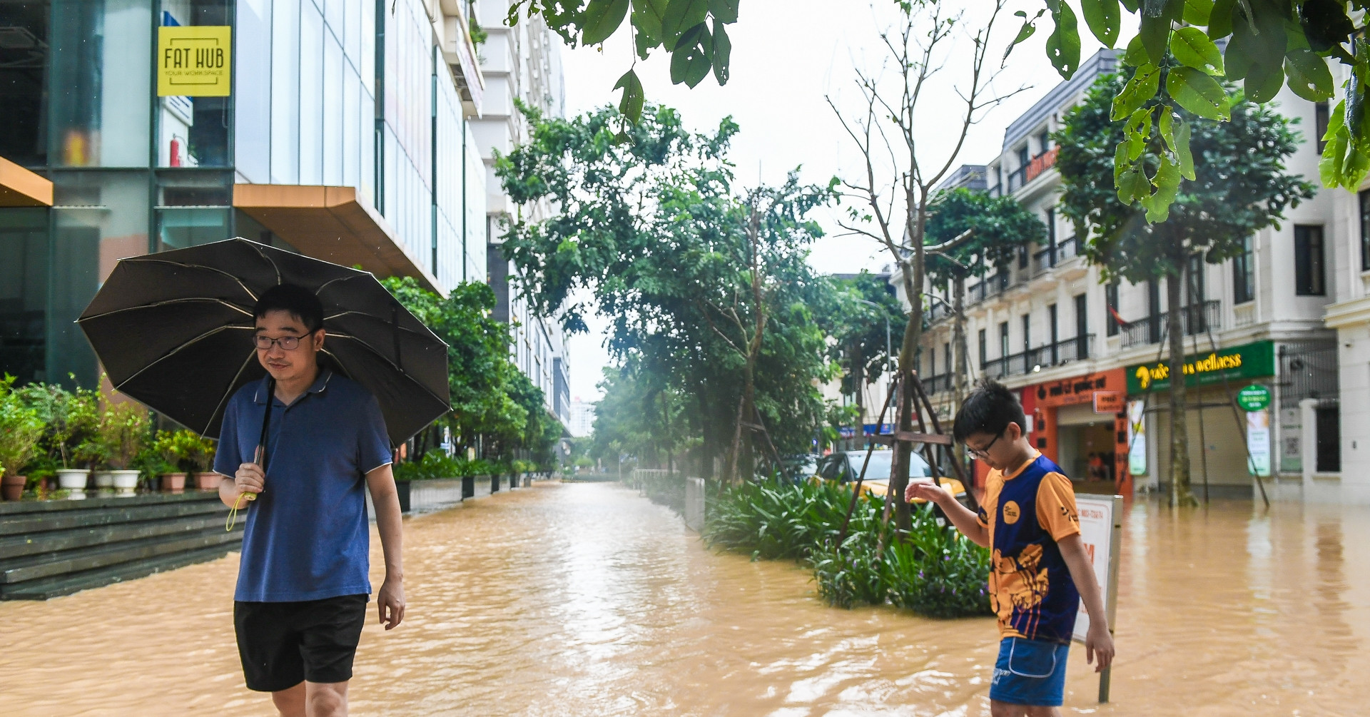 Cảnh tượng chán chường tại khu đô thị hạng sang, giá gần 120 triệu/m2 ở Hà Nội