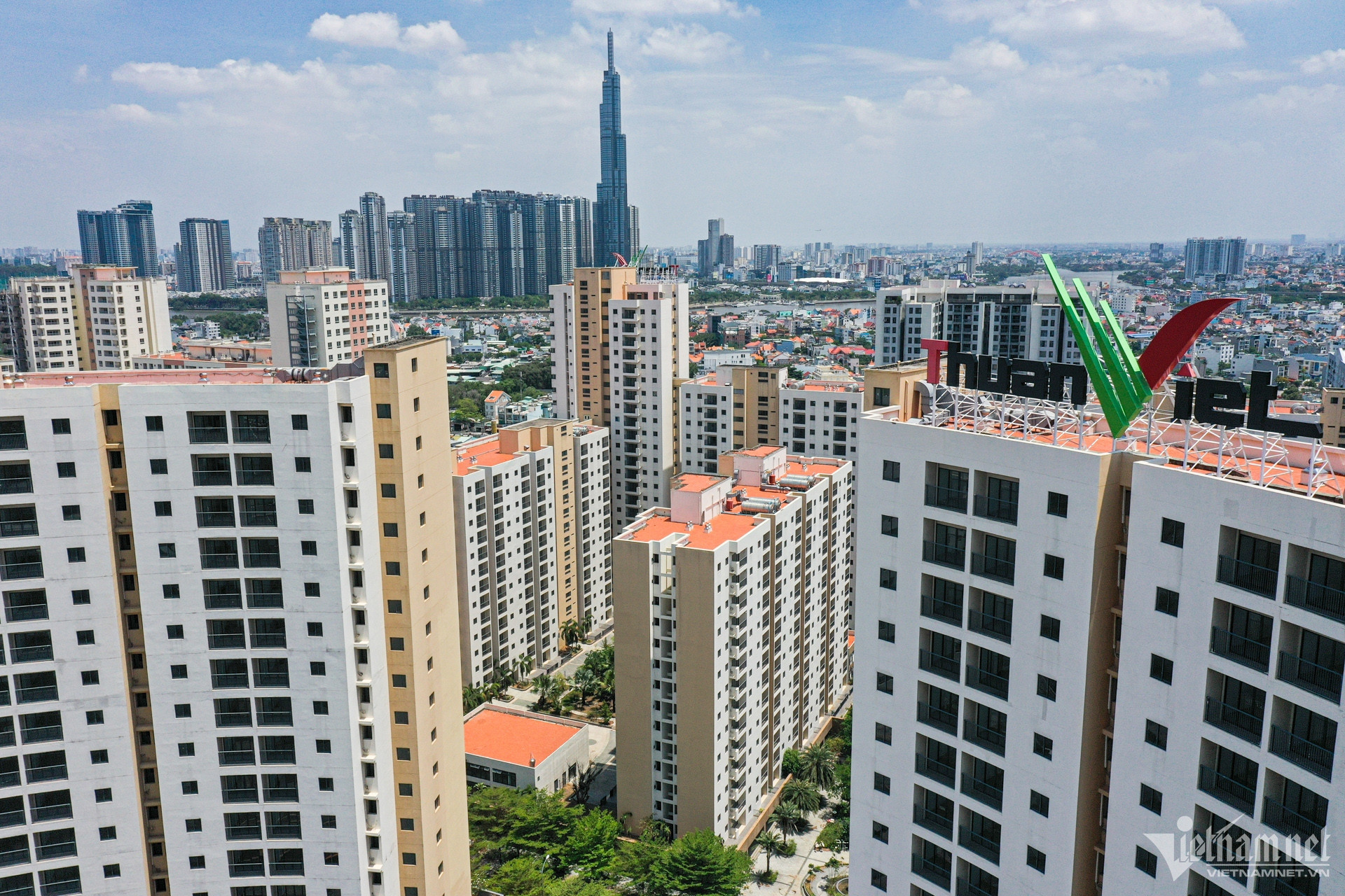 Đề xuất gỡ vướng thực trạng 'vừa thừa, vừa thiếu' nhà tái định cư ở TPHCM