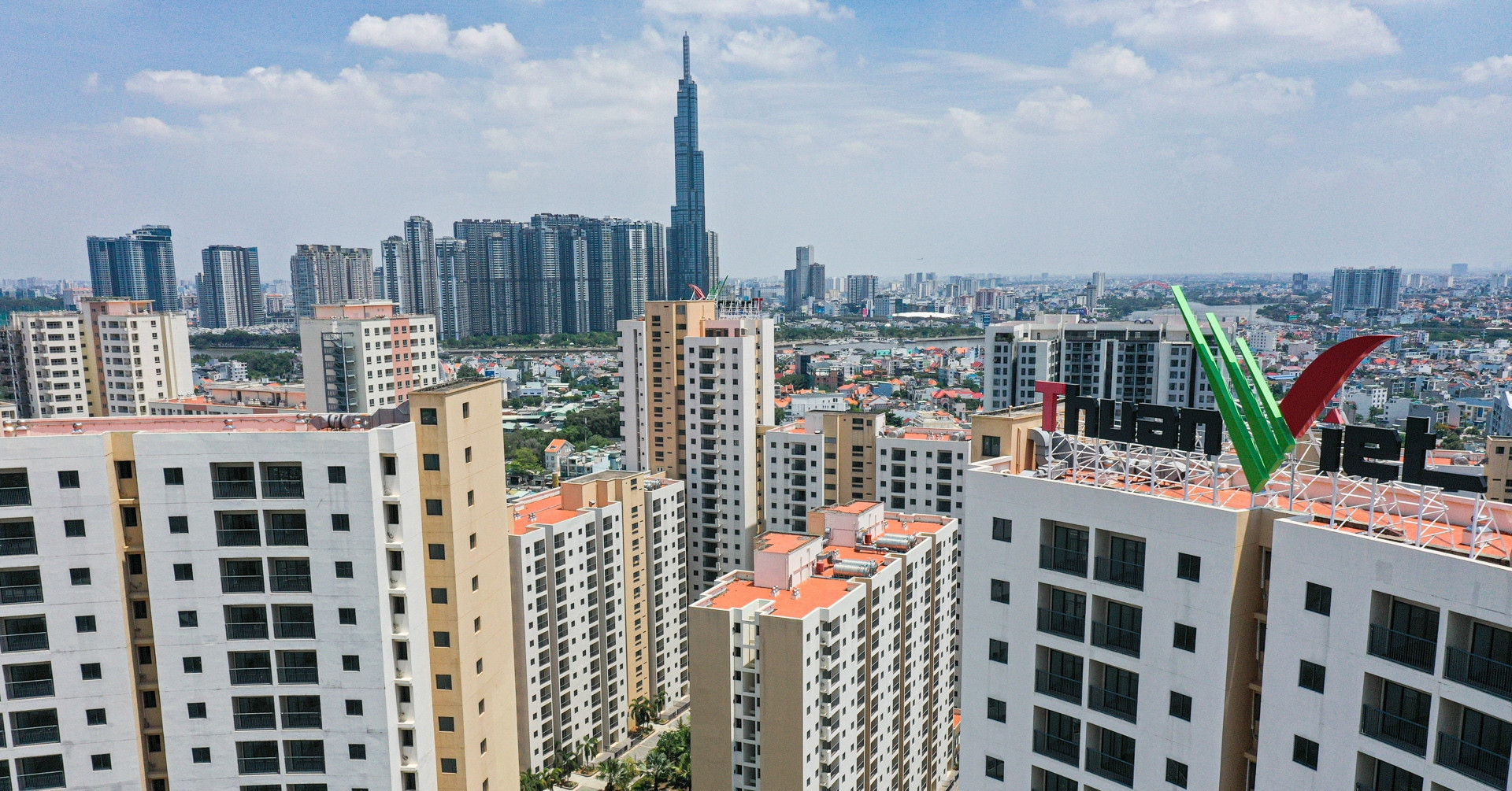 Đề xuất gỡ vướng thực trạng "vừa thừa, vừa thiếu" nhà tái định cư ở TPHCM