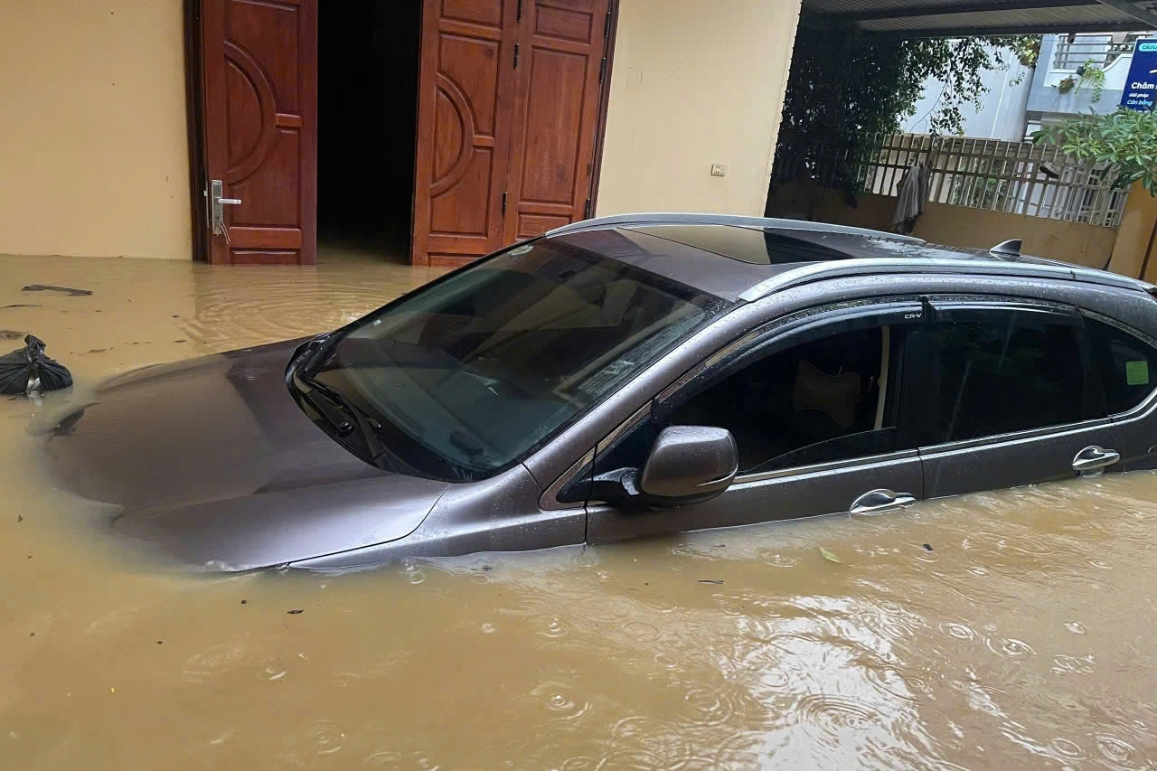 Nhanh chóng ứng phó sau bão, PTI SOS ‘ghi điểm’ với khách hàng