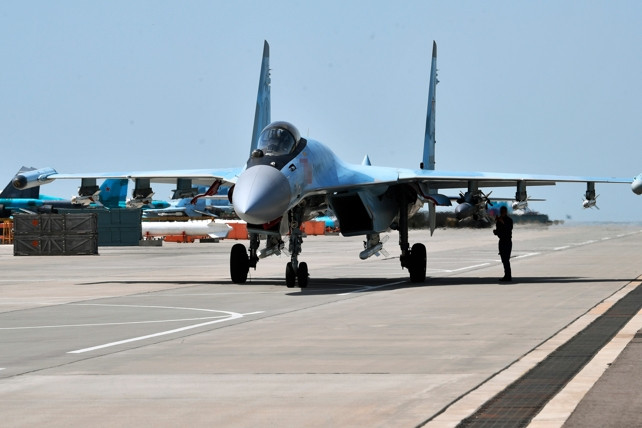 Rộ tin Iran sắp nhận 48 tiêm kích Su-35 của Nga