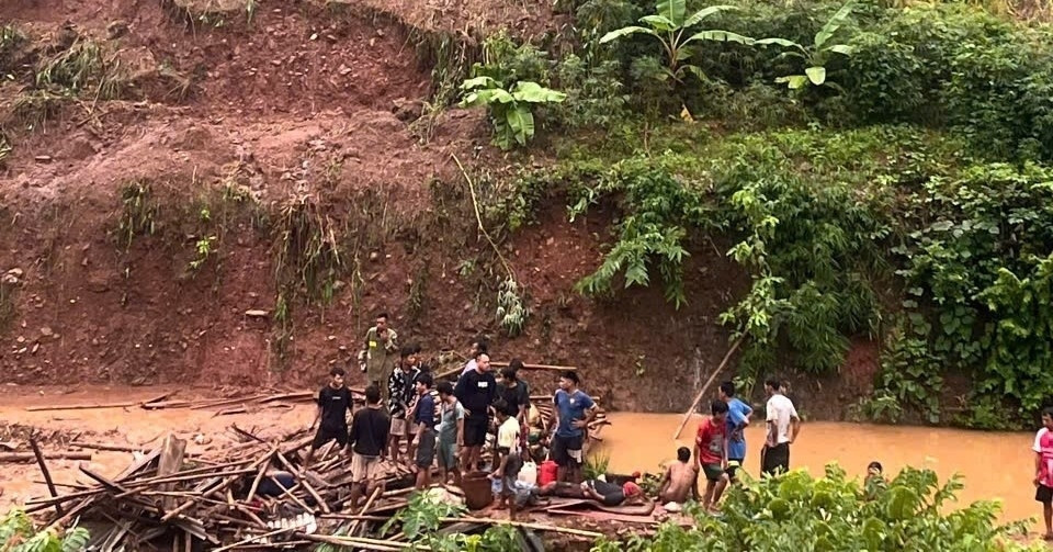 Sạt lở đất ở Thanh Hóa vùi lấp hai vợ chồng trong lán trại
