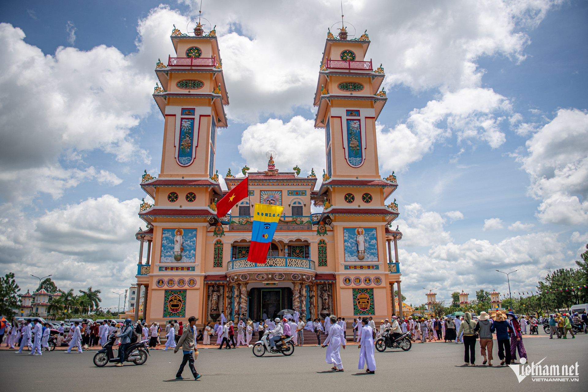 W-đạo cao đài 23.jpg