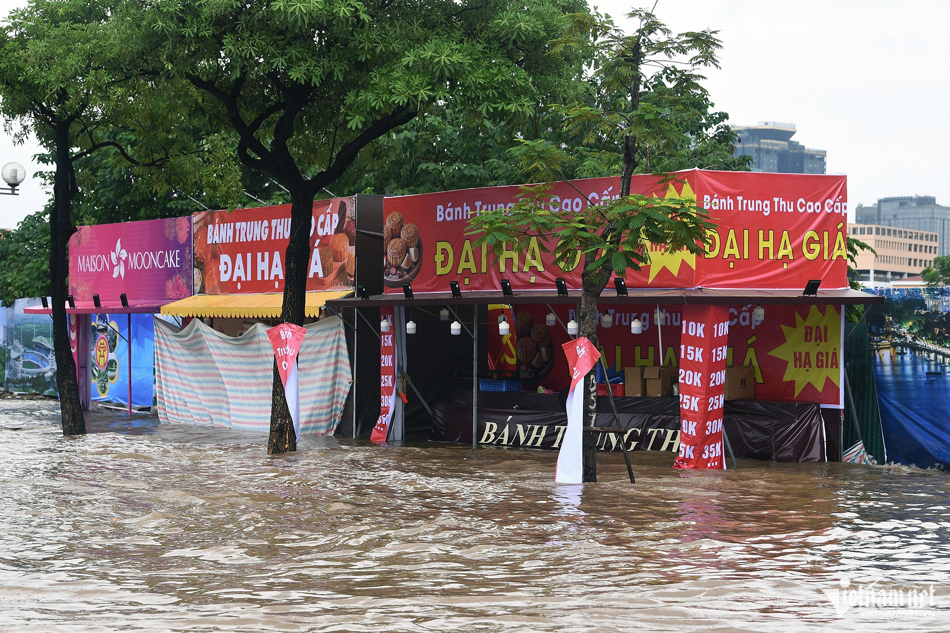 W-mua ngap_4.JPG.jpg