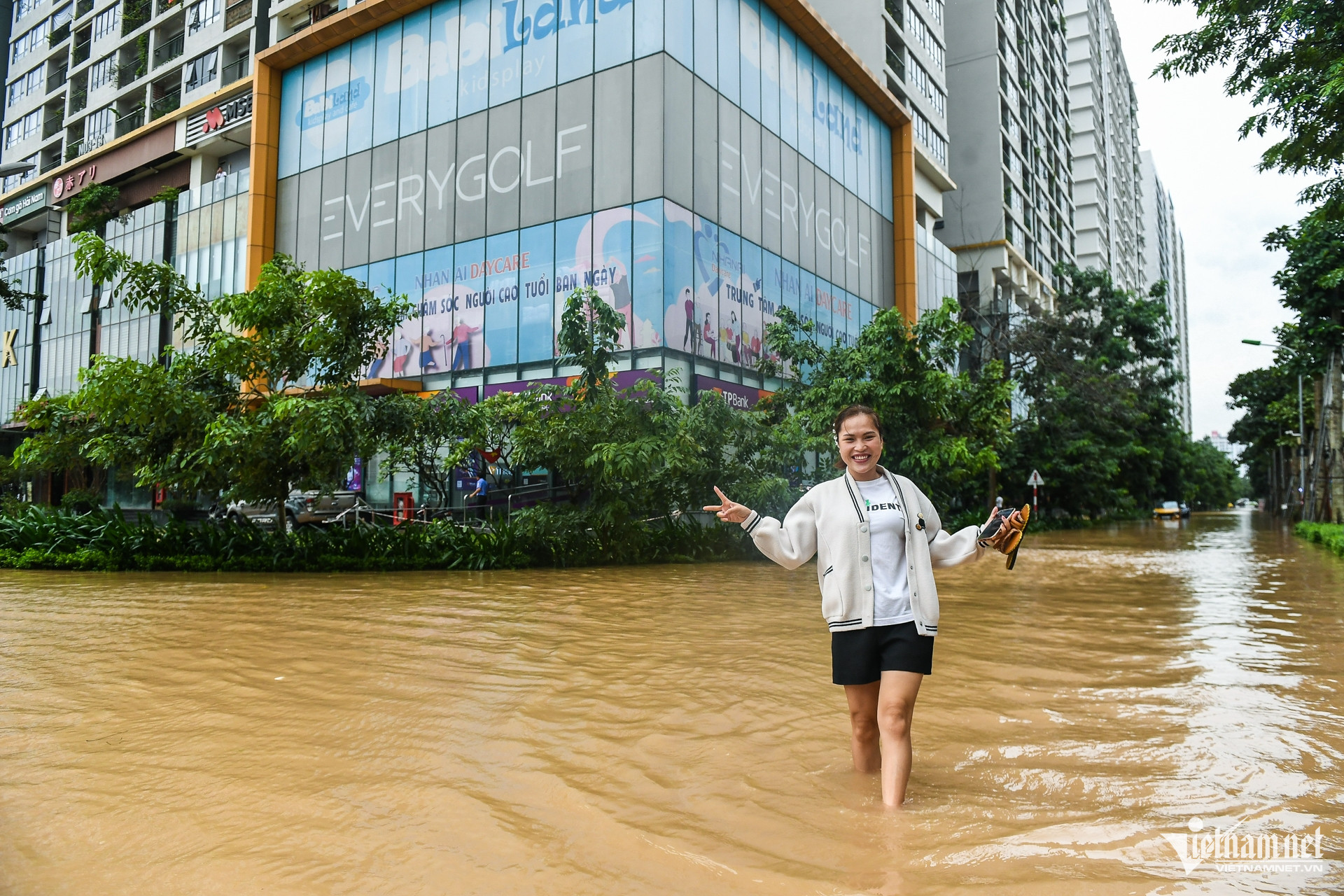 W-ngap lut Ha Noi 26.jpg