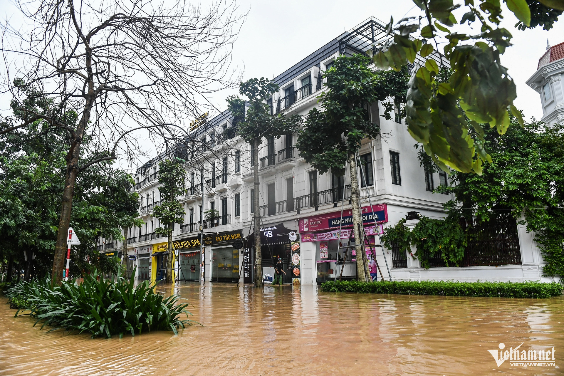 W-ngap lut Ha Noi 9.jpg