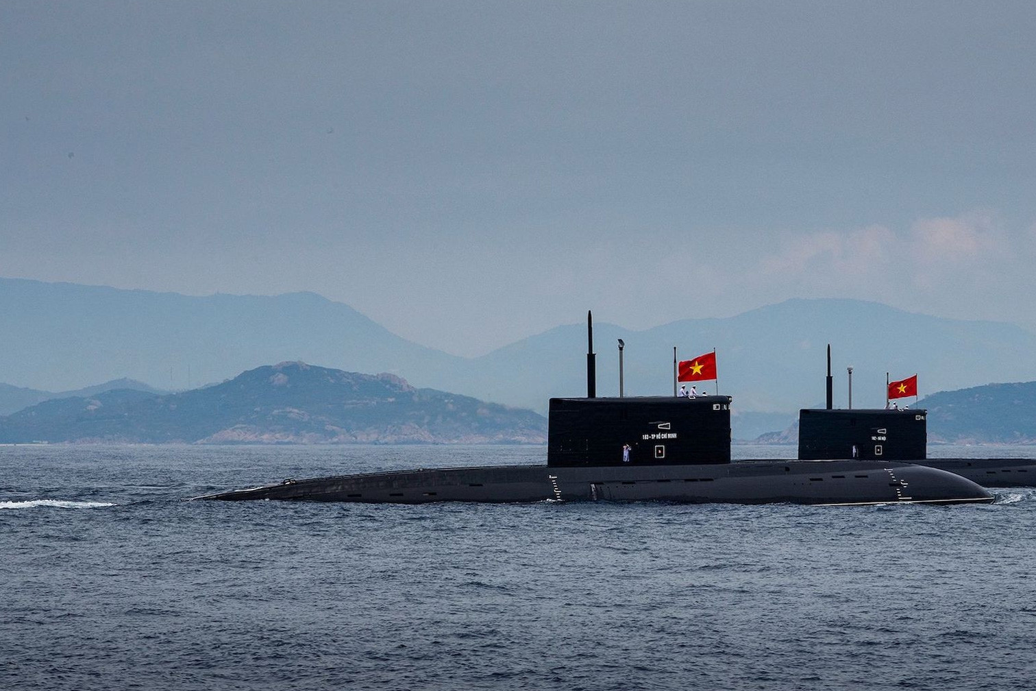 Bảo vệ vững chắc chủ quyền biển, đảo, thềm lục địa thiêng liêng của Tổ quốc