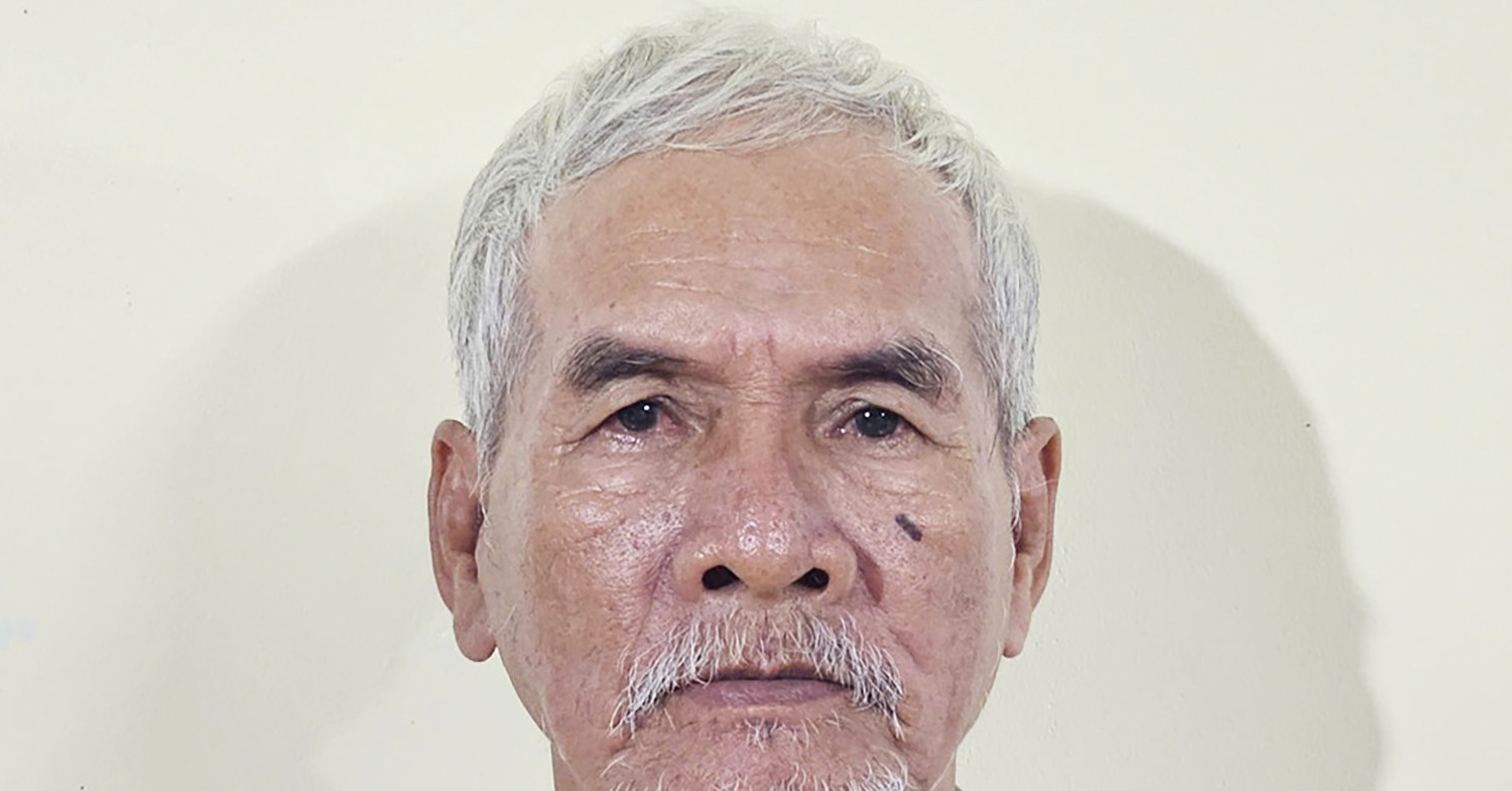 Bé gái 10 tuổi đi vào dãy trọ xin đồ ăn, người đàn ông có hành vi gây phẫn nộ