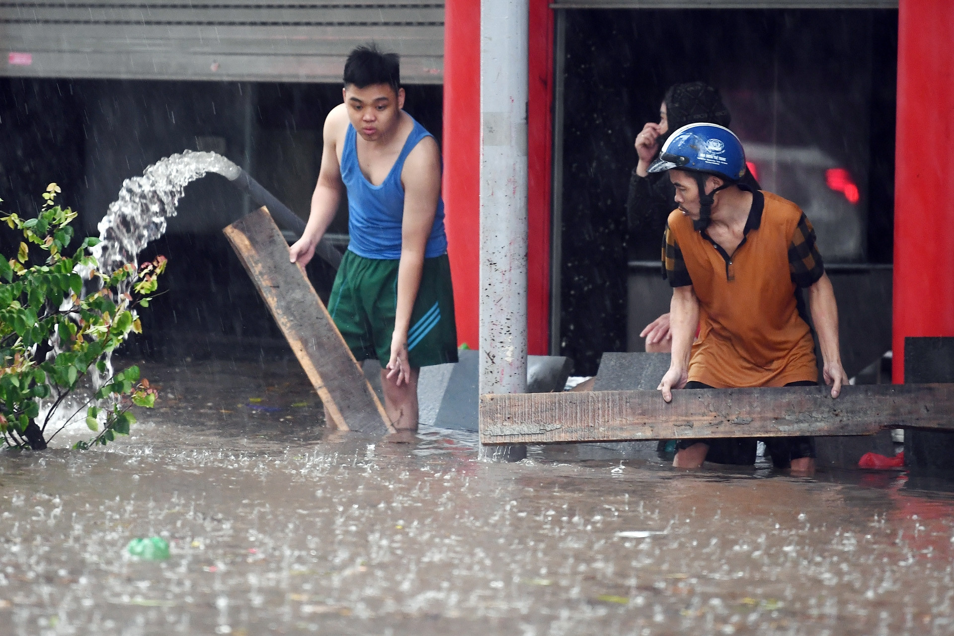Loạt kế sách cho Hà Nội bớt cảnh 'cứ mưa là ngập'