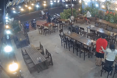 Ô tô lao như điên vào quán nhậu ở Gia Lai, một phụ nữ tử vong