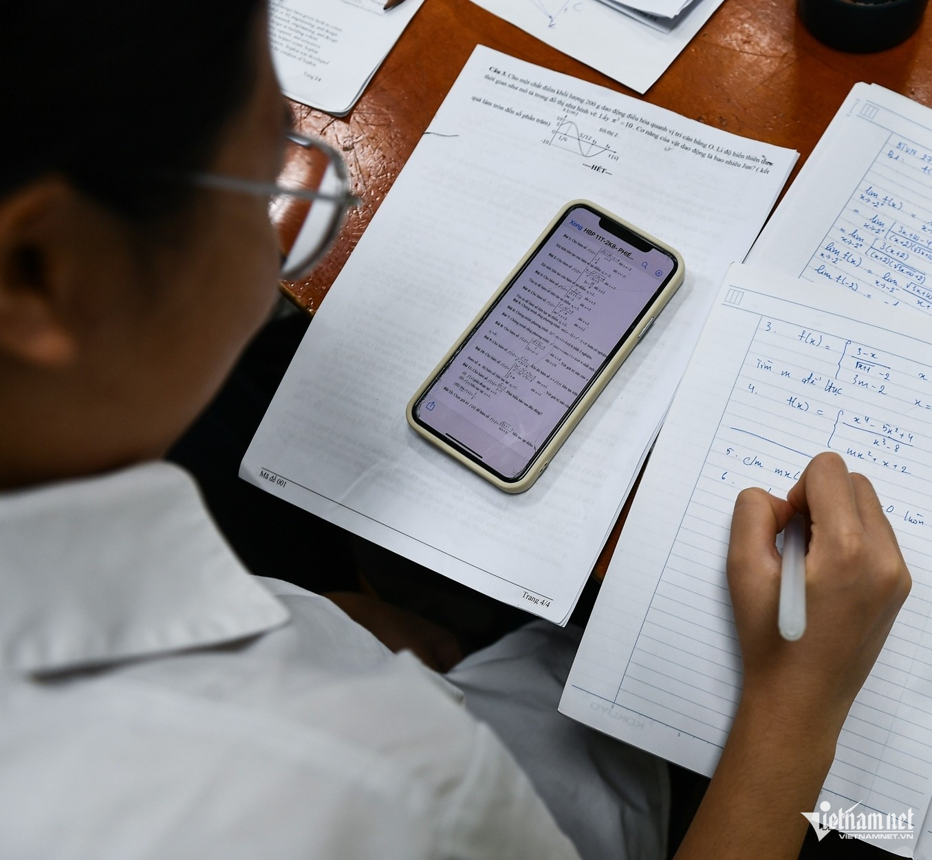 W-dung dien thoai.jpg