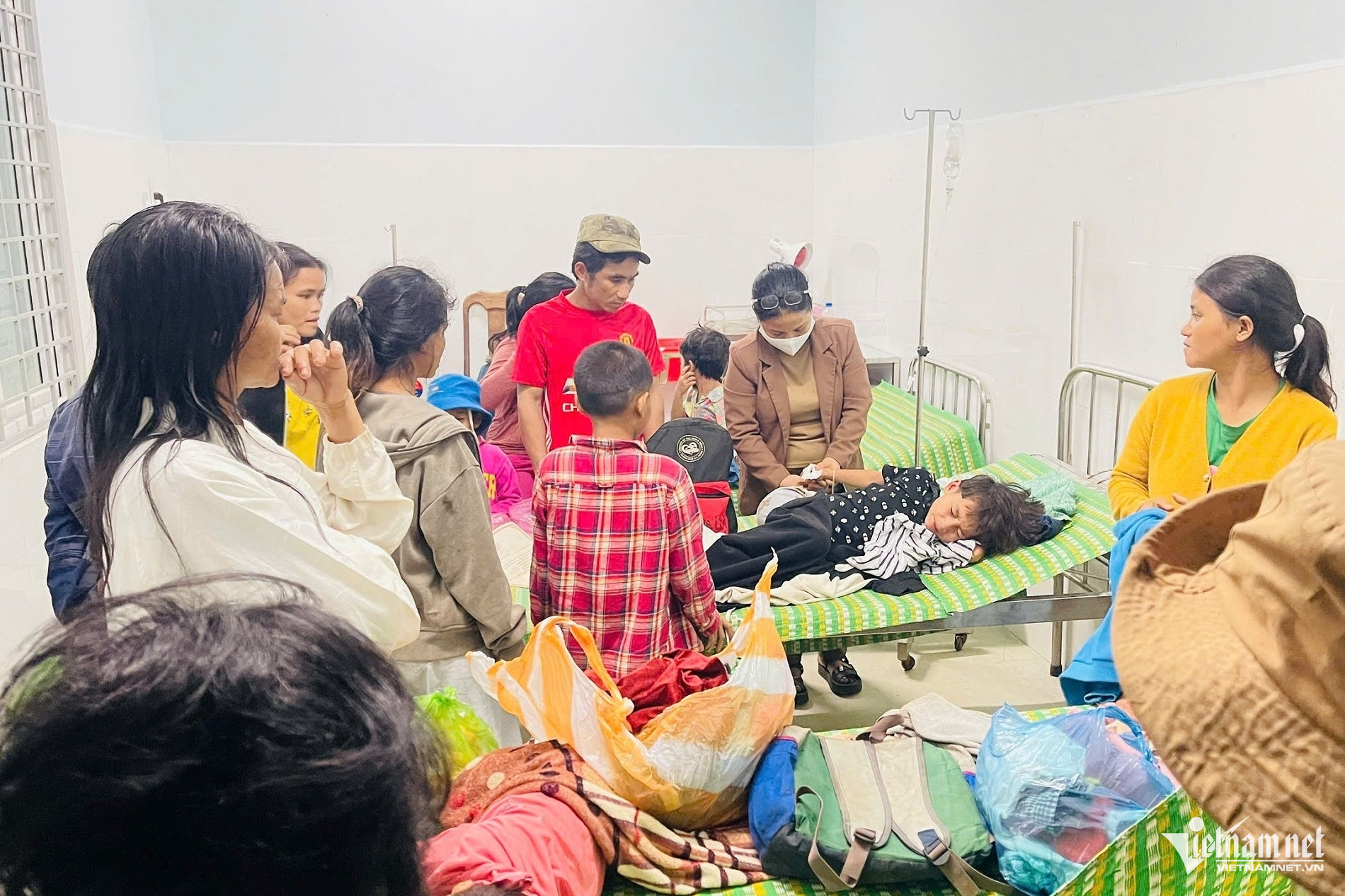 W-thay hieu truong3.jpg