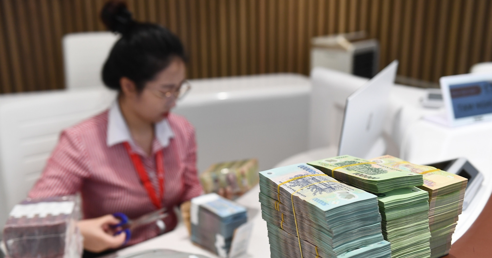 Lãi suất ngân hàng hôm nay 9/10/2025: Thêm nhà băng tặng lãi suất "khủng"