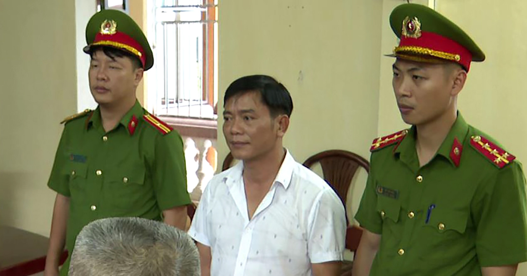 Bắt giám đốc công ty vàng bạc ở Hưng Yên về tội trốn thuế