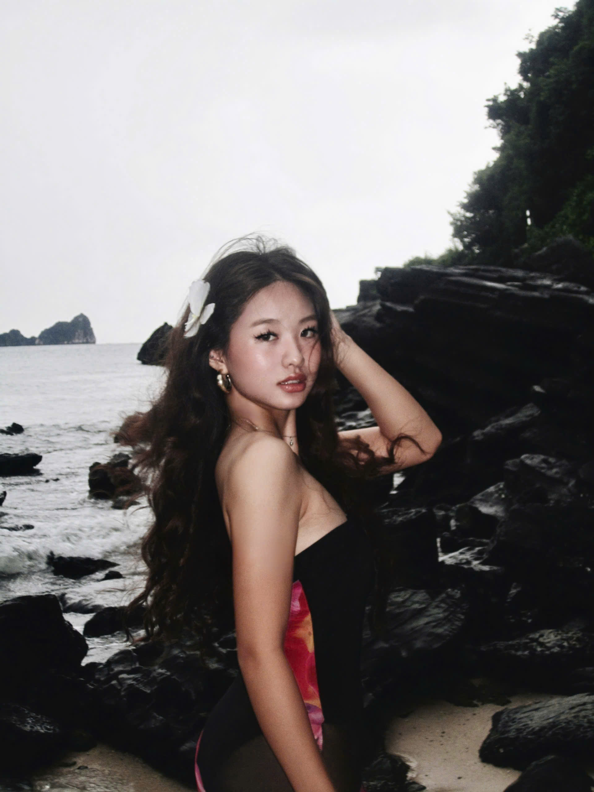 Con gái hoa khôi bóng chuyền Kim Huệ xinh đẹp và mê bóng rổ hue anh.jpg