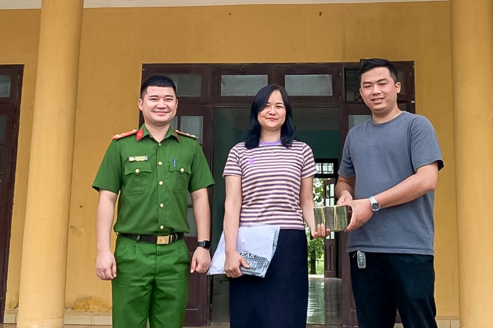 Người đàn ông ở Ninh Bình bất ngờ nhận hơn 1 tỷ đồng từ tài khoản lạ