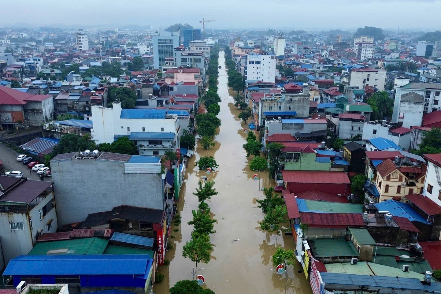 Nguyên nhân mưa lũ lịch sử ở miền Bắc, khi nào hết cảnh ngập lụt?