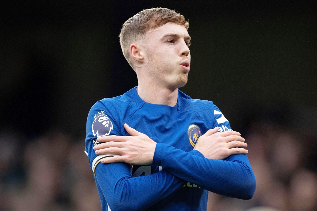 Sếp lớn Chelsea tái mặt khi nghe tin dữ Cole Palmer