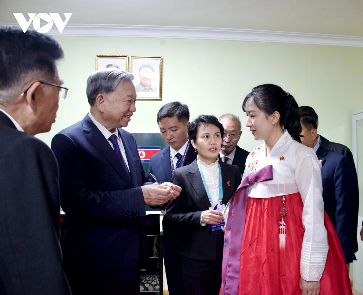 tong bi thu tham truong mau giao kieng sang va lop hoc mang ten bac tai trieu tien hinh anh 4