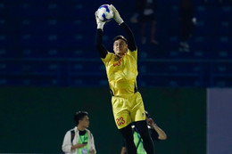 Trực tiếp bóng đá Việt Nam vs Nepal: Văn Lâm bắt chính
