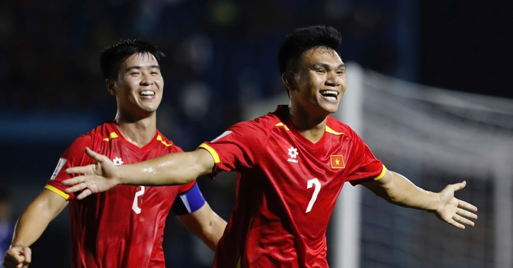 Video bóng đá Việt Nam vs Nepal: Tiến Linh &amp;apos;thông nòng&amp;apos;